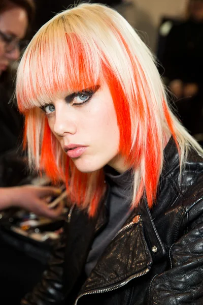 Look 1